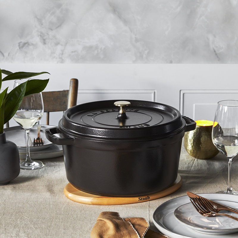 La Cocotte Cast Iron Round Cocotte, 7 quarts, Black - MartDiscover.com